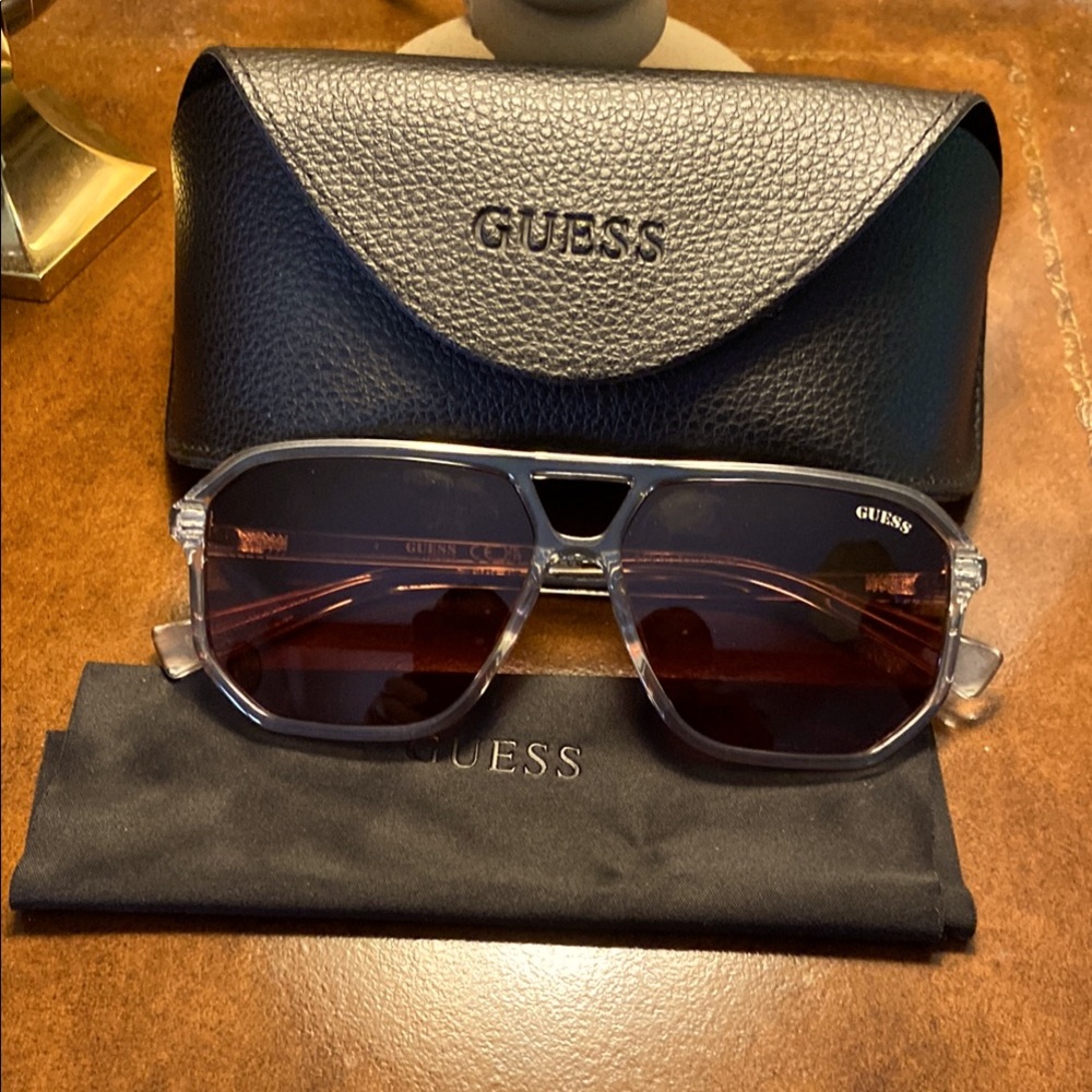 GUESS New Gray/clear and brown Sunglasses….